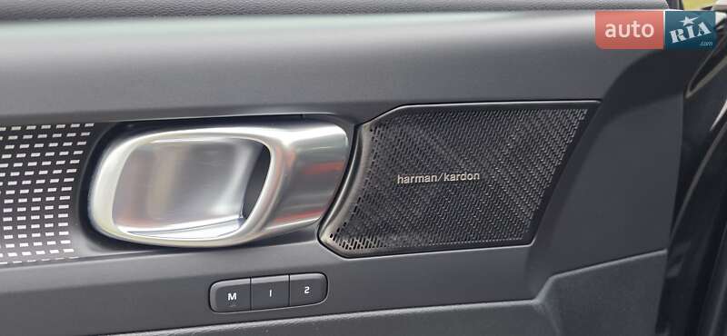 Позашляховик / Кросовер Volvo XC40 Recharge 2021 в Тернополі