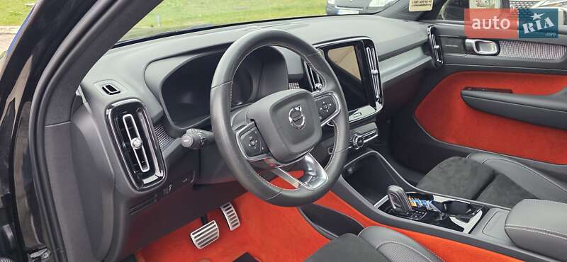 Позашляховик / Кросовер Volvo XC40 Recharge 2021 в Тернополі