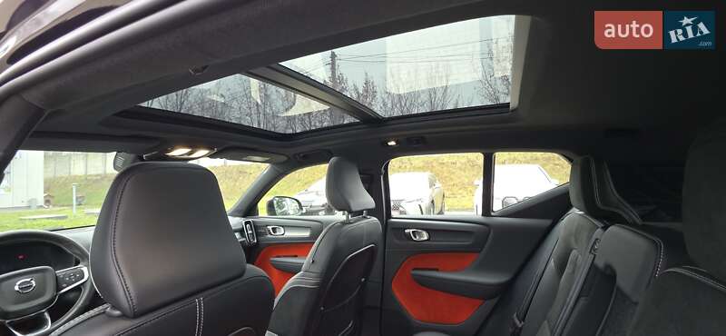 Позашляховик / Кросовер Volvo XC40 Recharge 2021 в Тернополі