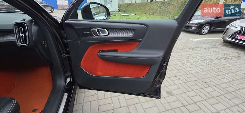 Позашляховик / Кросовер Volvo XC40 Recharge 2021 в Тернополі