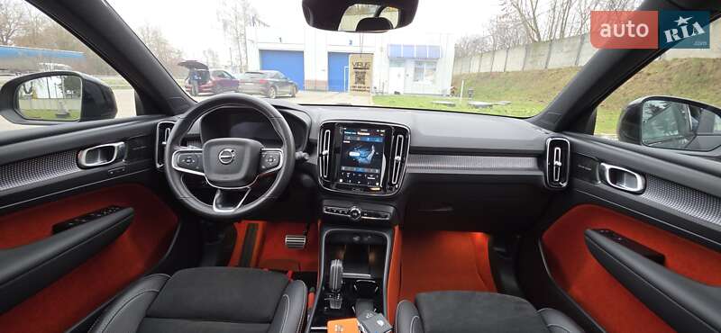 Позашляховик / Кросовер Volvo XC40 Recharge 2021 в Тернополі
