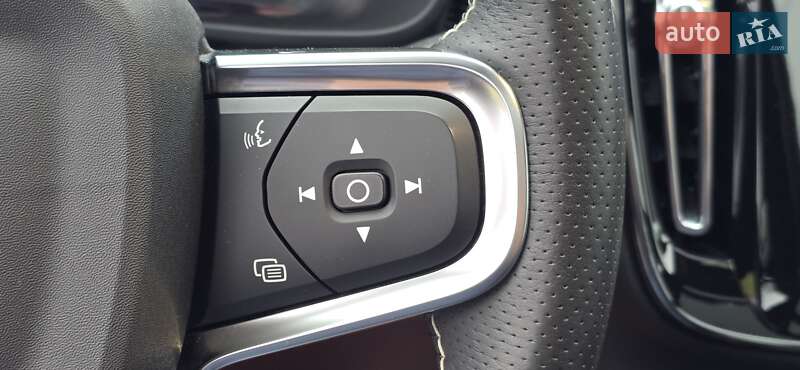 Позашляховик / Кросовер Volvo XC40 Recharge 2021 в Тернополі