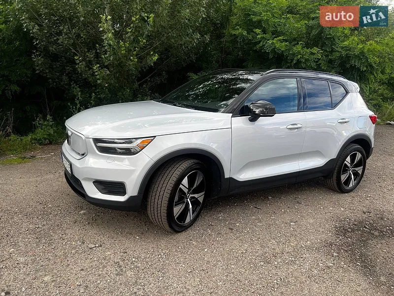 Volvo XC40 Recharge 2022 VIN YV4ED3UAXN2774683 фото оголошення 3 з 74