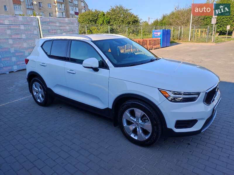 Внедорожник / Кроссовер Volvo XC40 2019 в Шепетовке