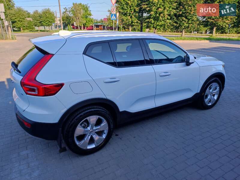 Внедорожник / Кроссовер Volvo XC40 2019 в Шепетовке