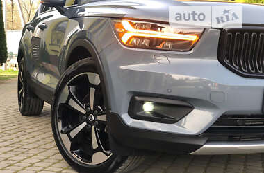 Внедорожник / Кроссовер Volvo XC40 2020 в 