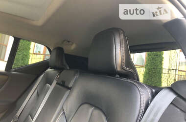Внедорожник / Кроссовер Volvo XC40 2020 в 