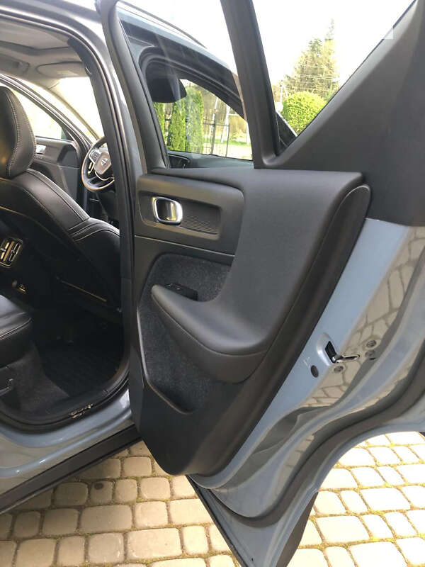 Внедорожник / Кроссовер Volvo XC40 2020 в Трускавце