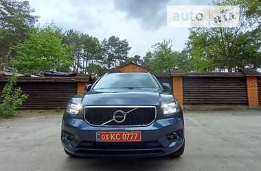 Внедорожник / Кроссовер Volvo XC40 2021 в Вараше