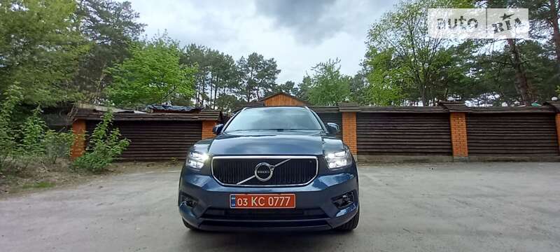 Внедорожник / Кроссовер Volvo XC40 2021 в Вараше