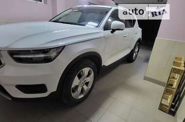 Позашляховик / Кросовер Volvo XC40 2021 в Івано-Франківську