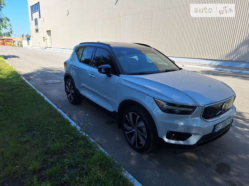 Внедорожник / Кроссовер Volvo XC40 2021 в Полтаве