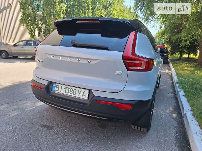 Внедорожник / Кроссовер Volvo XC40 2021 в Полтаве