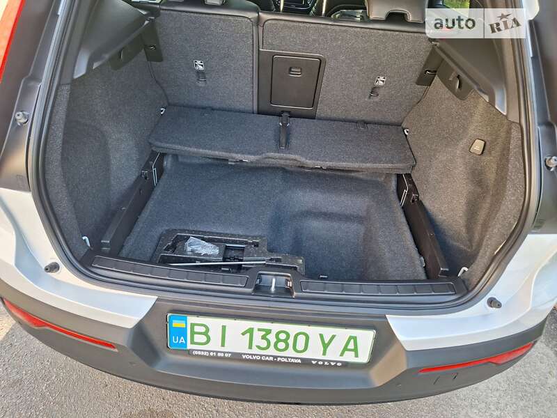 Внедорожник / Кроссовер Volvo XC40 2021 в Полтаве
