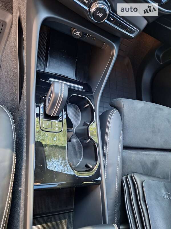 Внедорожник / Кроссовер Volvo XC40 2021 в Полтаве