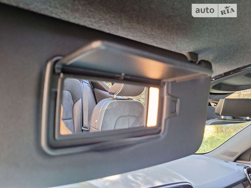 Внедорожник / Кроссовер Volvo XC40 2021 в Полтаве
