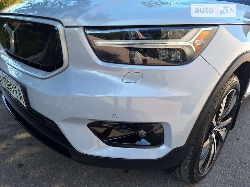 Внедорожник / Кроссовер Volvo XC40 2021 в Полтаве