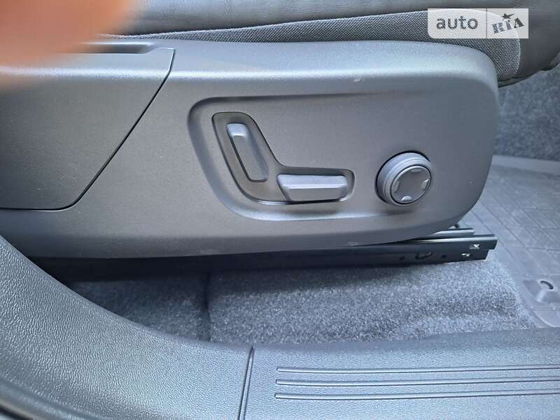 Внедорожник / Кроссовер Volvo XC40 2021 в Полтаве