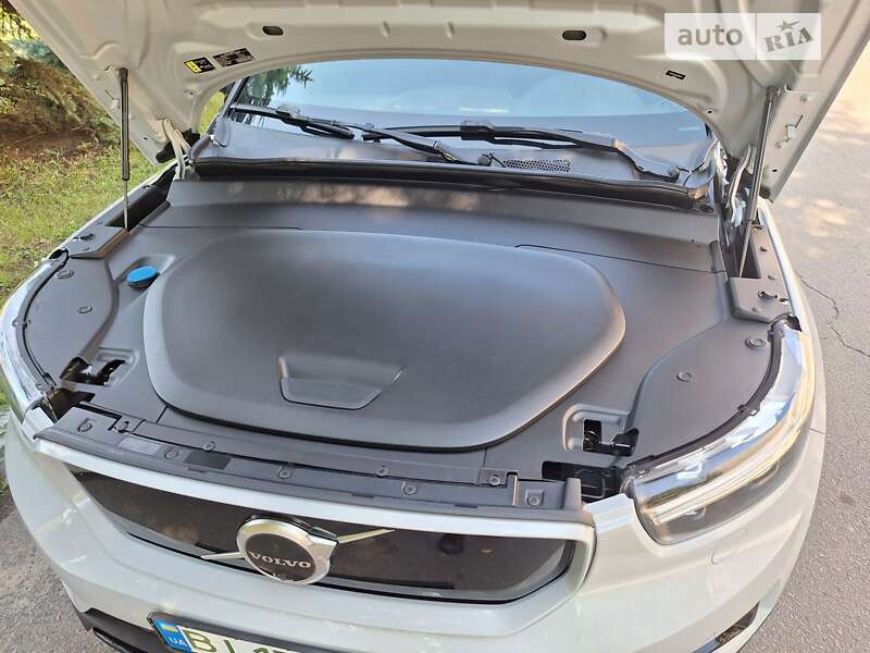 Внедорожник / Кроссовер Volvo XC40 2021 в Полтаве