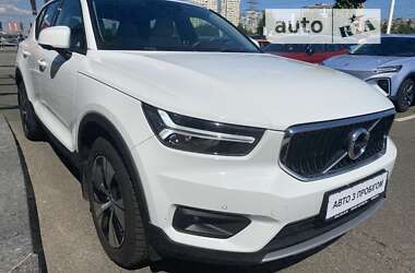 Внедорожник / Кроссовер Volvo XC40 2020 в Киеве