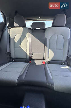 Внедорожник / Кроссовер Volvo XC40 2022 в 