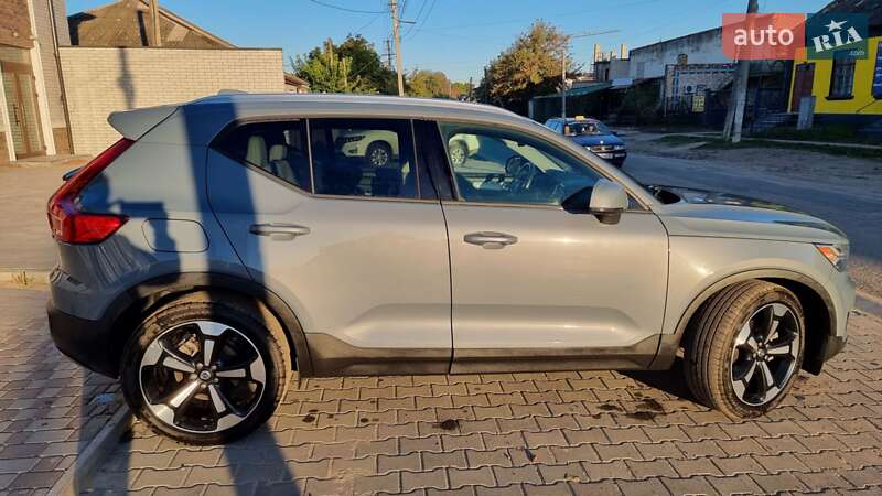 Внедорожник / Кроссовер Volvo XC40 2019 в Балте