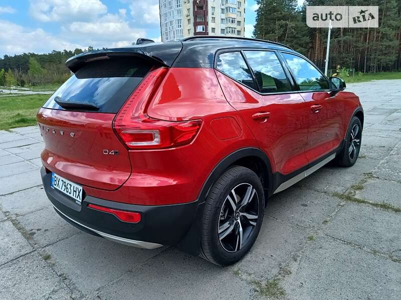 Внедорожник / Кроссовер Volvo XC40 2020 в Славуте