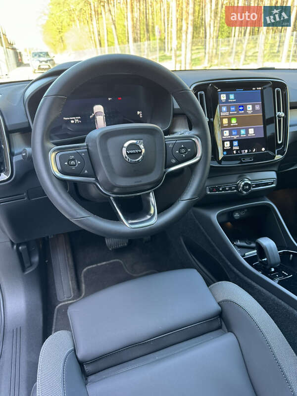 Позашляховик / Кросовер Volvo XC40 2023 в Львові фото 26 Позашляховик / Кросовер Volvo XC40 2023 в Львові