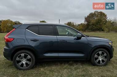 Позашляховик / Кросовер Volvo XC40 2020 в Полтаві