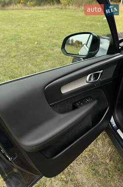 Позашляховик / Кросовер Volvo XC40 2020 в Полтаві