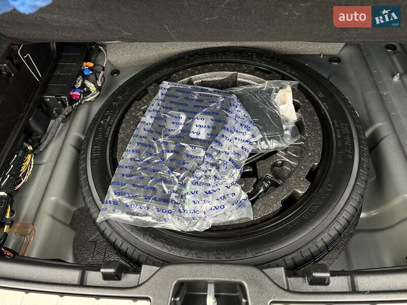 Внедорожник / Кроссовер Volvo XC40 2020 в Полтаве фото 14 Внедорожник / Кроссовер Volvo XC40 2020 в Полтаве