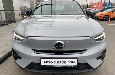 Внедорожник / Кроссовер Volvo XC40 2023 в Киеве