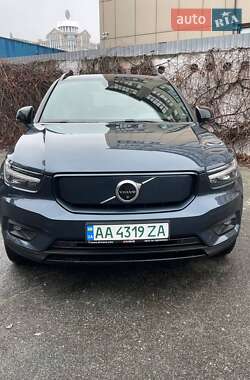 Внедорожник / Кроссовер Volvo XC40 2021 в Киеве