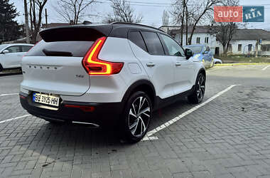 Внедорожник / Кроссовер Volvo XC40 2019 в 