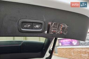 Внедорожник / Кроссовер Volvo XC40 2019 в 