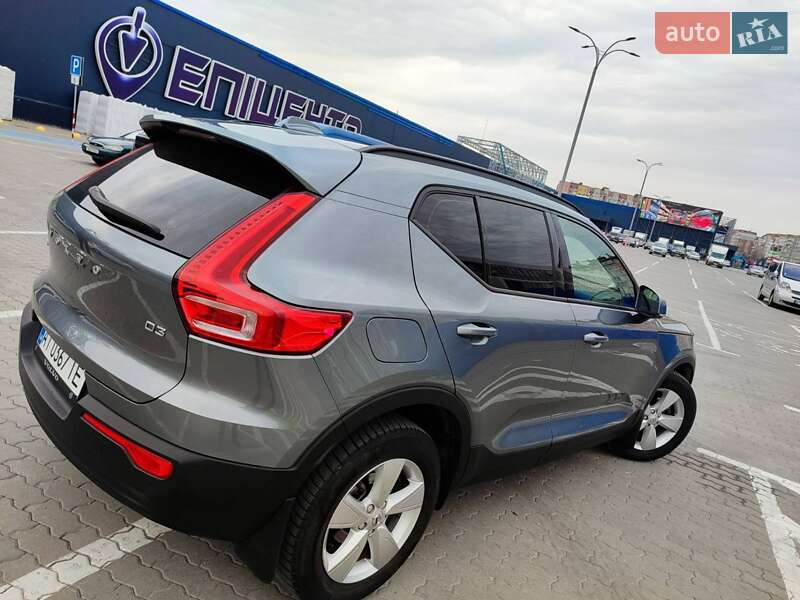 Внедорожник / Кроссовер Volvo XC40 2019 в Ивано-Франковске