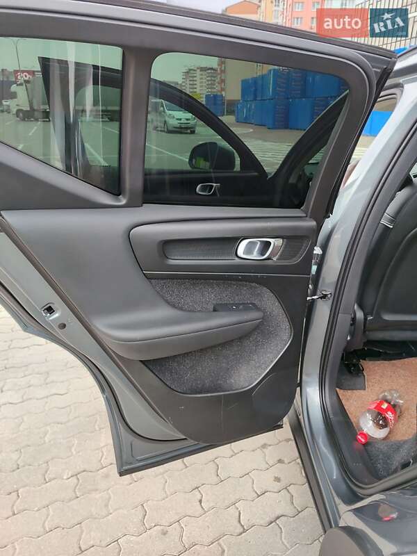 Внедорожник / Кроссовер Volvo XC40 2019 в Ивано-Франковске