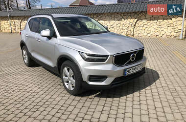 Внедорожник / Кроссовер Volvo XC40 2019 в 