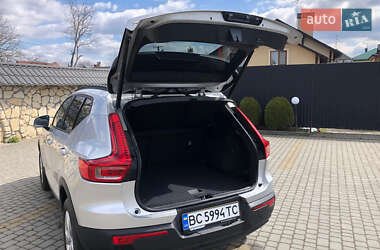 Внедорожник / Кроссовер Volvo XC40 2019 в 