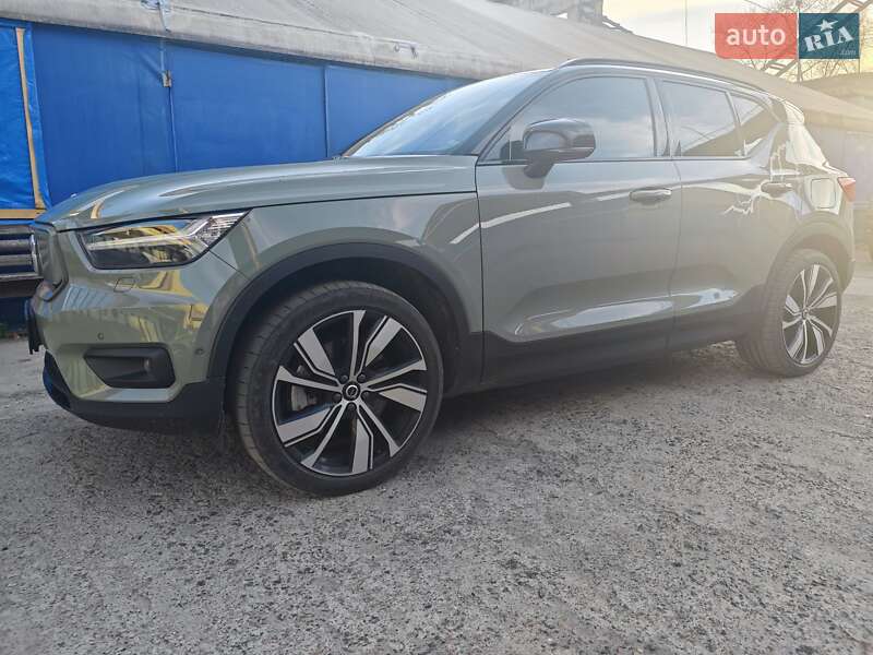 Volvo XC40 2021