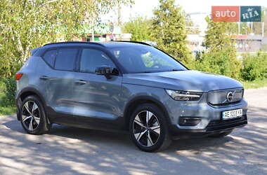 Внедорожник / Кроссовер Volvo XC40 2021 в 