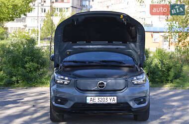 Внедорожник / Кроссовер Volvo XC40 2021 в 