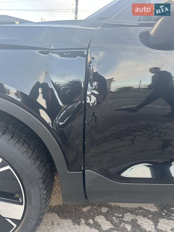 Внедорожник / Кроссовер Volvo XC40 2023 в Ровно