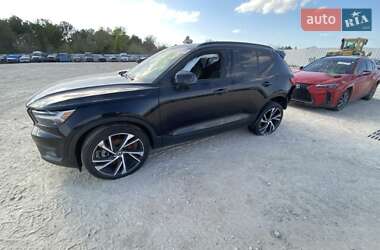 Внедорожник / Кроссовер Volvo XC40 2020 в Львове