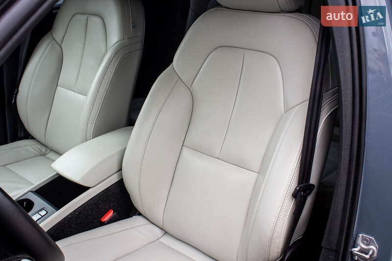 Позашляховик / Кросовер Volvo XC40 2020 в Львові
