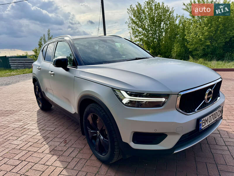 Внедорожник / Кроссовер Volvo XC40 2019 в 