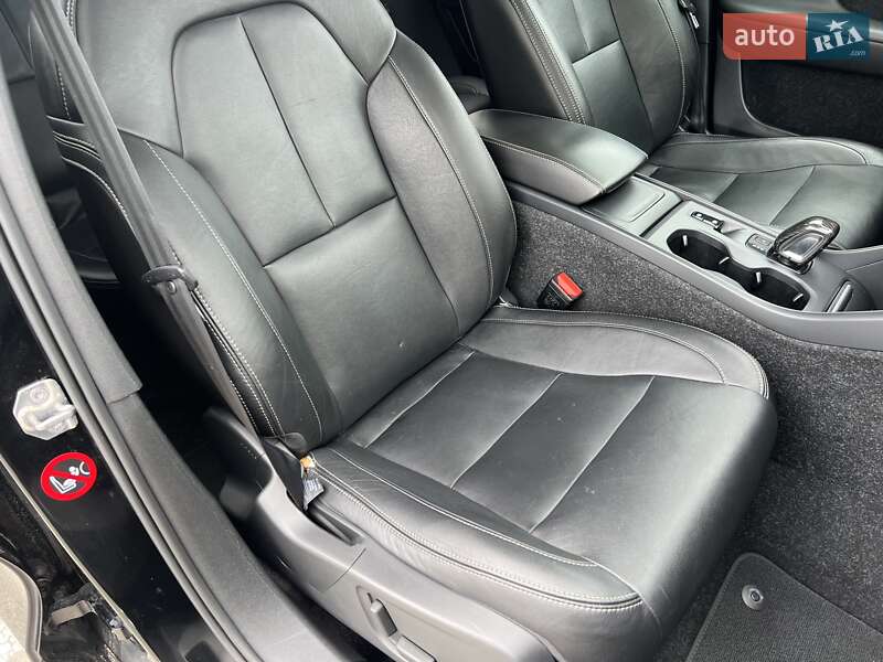 Внедорожник / Кроссовер Volvo XC40 2018 в Киеве