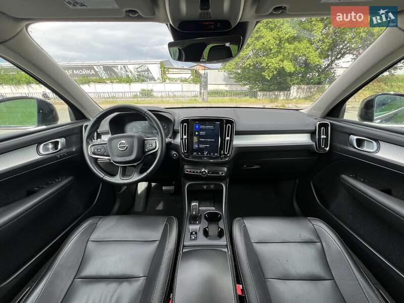 Внедорожник / Кроссовер Volvo XC40 2018 в Киеве