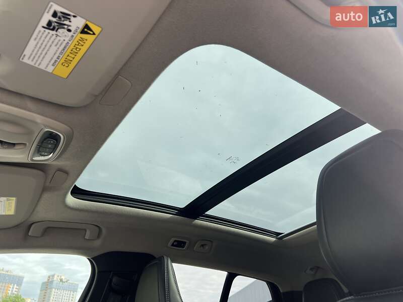 Внедорожник / Кроссовер Volvo XC40 2018 в Киеве