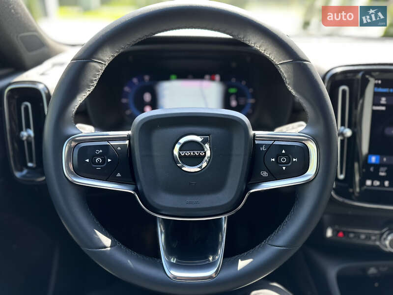 Позашляховик / Кросовер Volvo XC40 2023 в Ковелі